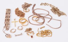 A mixed lot to include a 9ct yellow gold gate bracelet, 8.67gm, four 22ct yellow gold wedding bands,