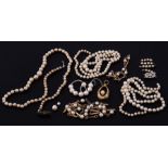 A mixed lot to include a 9ct yellow gold & pearl necklace & bracelet, total weight 12.48gm, a 9ct