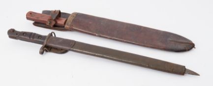 A US bayonet together with a machete (2).