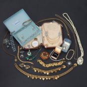 A selection of period & modern quality costume jewellery to include Lotus faux pearls, paste stone