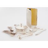 A mixed lot to include a silver condiment dish with glass liner (glass cracked), Birmingham, 1963-