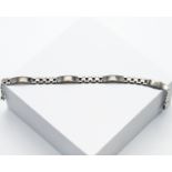 A 9ct white gold brick style bracelet, approx 12.1g, length approx 19cm.