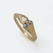 An 18ct yellow gold diamond ring, size N.
