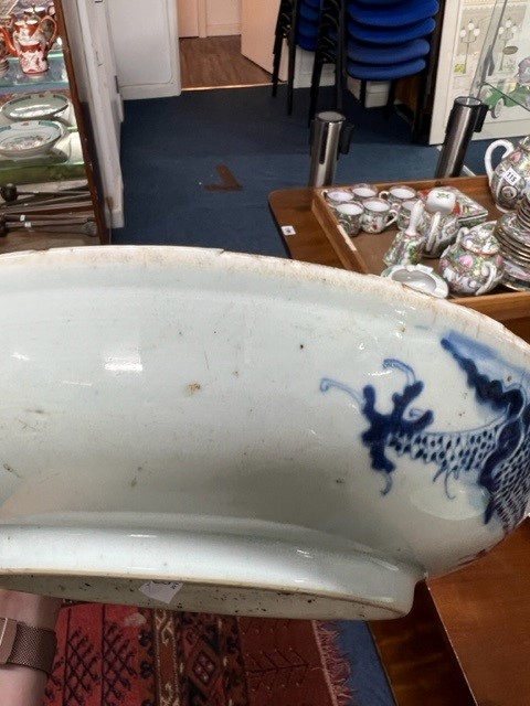 A Japanese blue and white bowl, freely painted with a dragon amongst flames and clouds, together - Image 27 of 30