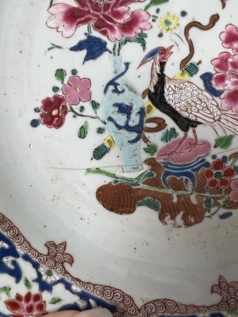 A "famille-rose" part dinner service, Qianlong, each of octagonal form, painted in the centre - Image 20 of 30