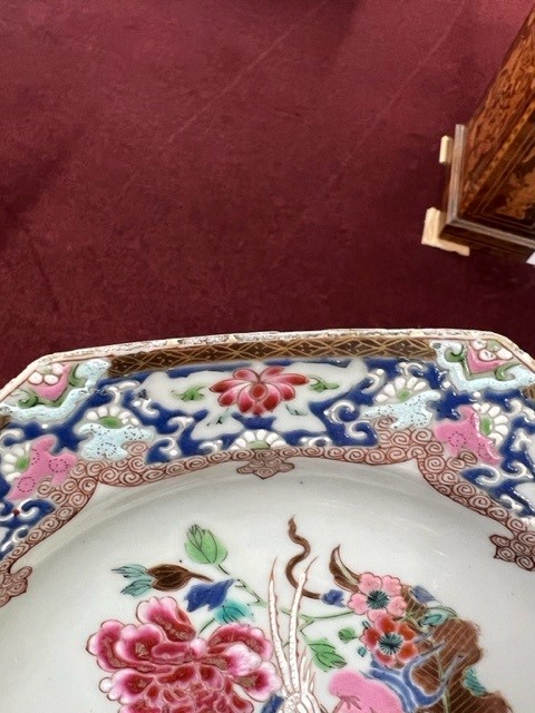 A "famille-rose" part dinner service, Qianlong, each of octagonal form, painted in the centre - Image 12 of 30