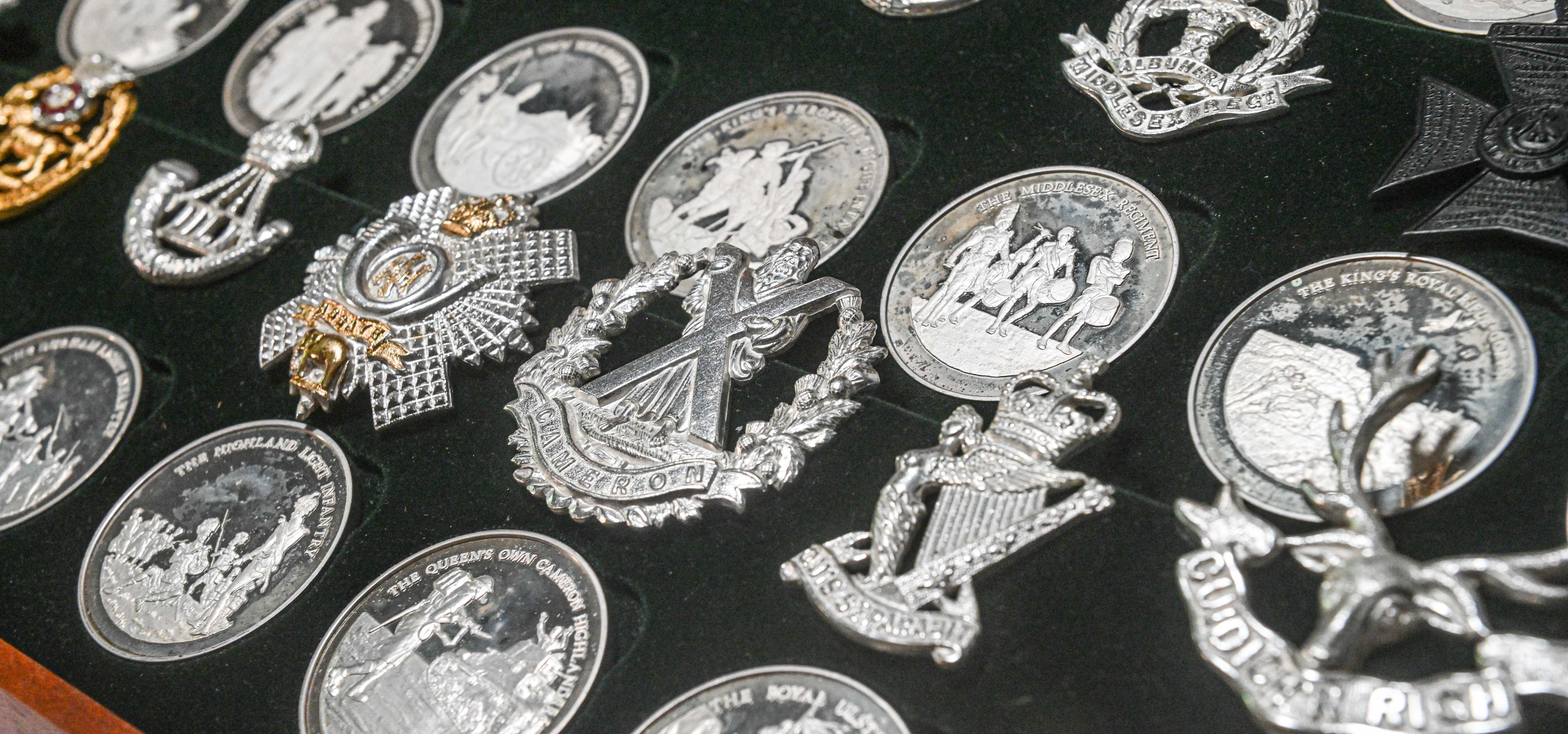 A Complete Set of 52 x Proof Silver Medals 'Great British Regiments,' issued to commemorate 'The - Image 2 of 4