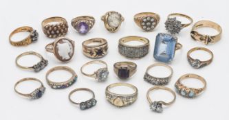 A collection of twenty two 9ct gold dress rings, approx. 83.2g.