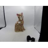 Large Price Kensington cat 23cm high.