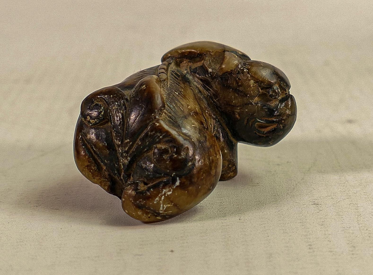 Carved Chinese 19th century Soapstone Dog of Foo, length 4cm. - Image 3 of 4