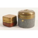 Two brass & metal travelling type inkwells, tallest 5.5cm. (2)
