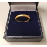 22ct Gold Wedding Ring, size J, 4.1g.