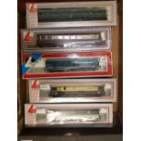 5 individual Lima Model Railways/ Locomotives and carriages consisting of Gatwick Express 73212, The