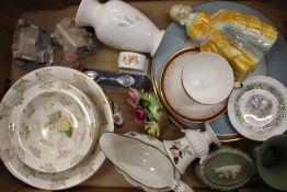 A mixed collection of items to include: Wedgwood Jasperware, Lilliput Lane Cottages, Brambly Hedge