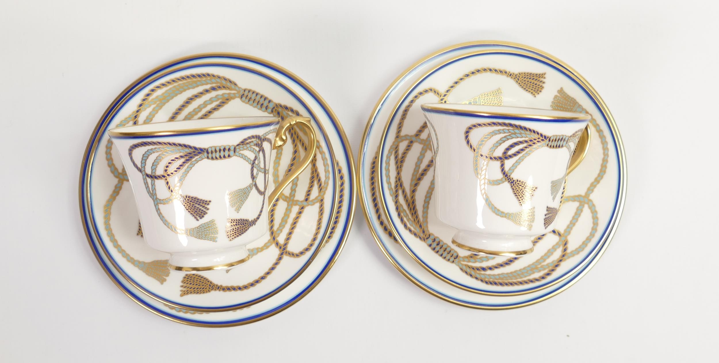 De Lamerie Fine Bone China heavily gilded Twisted Braid patterned Trio's, specially made high end - Image 2 of 3