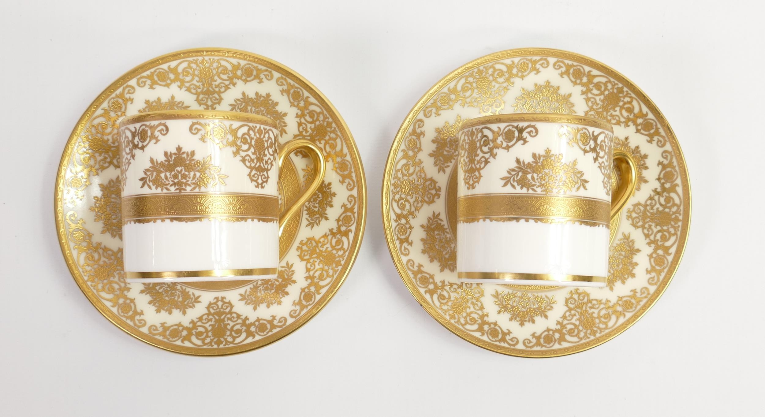 De Lamerie Fine Bone China heavily gilded Majestic patterned Coffee Cans & Saucers, specially made - Image 4 of 4