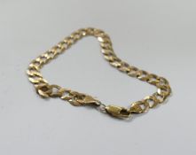 9ct gold hallmarked bracelet, jump ring worn thin, weight 5.5g.