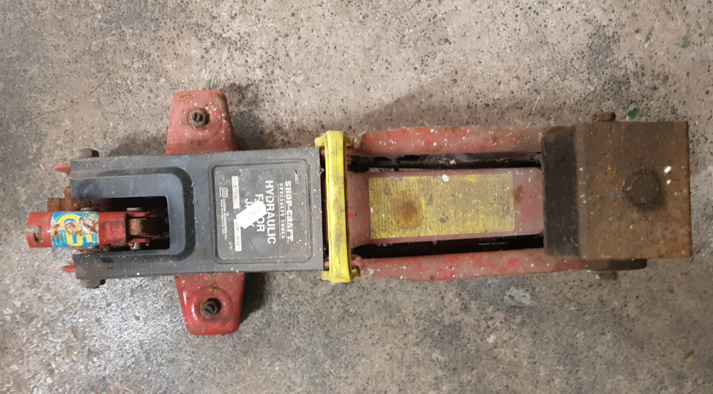 Hydraulic trolley jack, used (no bar).