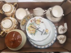 A mixed collection of ceramic items to include Wedgwood Athenian pattern cups and saucers, Gibson'