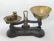 Libra Scale Co Metal & Brass Vintage Kitchen Scales & weights