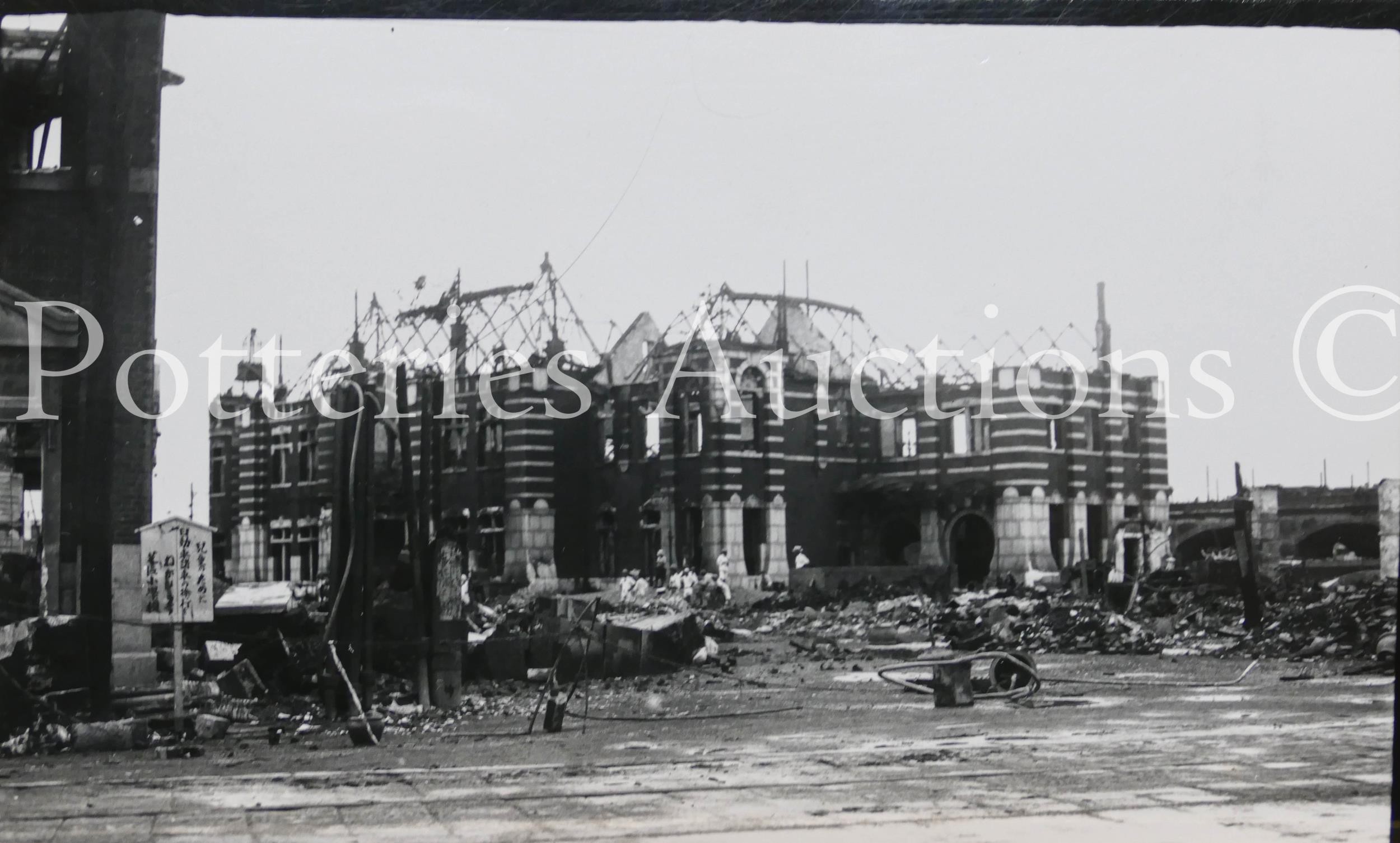 Photographs of the 1923 Great Kanto Earthquake in Japan. An interesting and rare private - Image 89 of 115