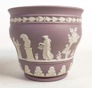 Wedgwood lilac neo classical planter. Height 11.1cm c1982.