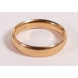 18ct gold wedding ring, size M/N, 4.8g.
