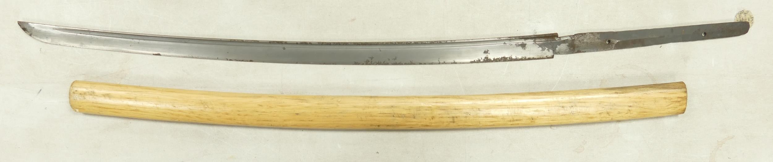 20th century or earlier, Oriental / Middle Eastern sword and wooden scabbard. Missing grip. Blade - Image 2 of 5