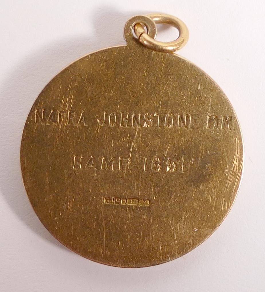 9ct gold St Christopher round medallion, d.2,5cm,13.3g. - Image 2 of 2