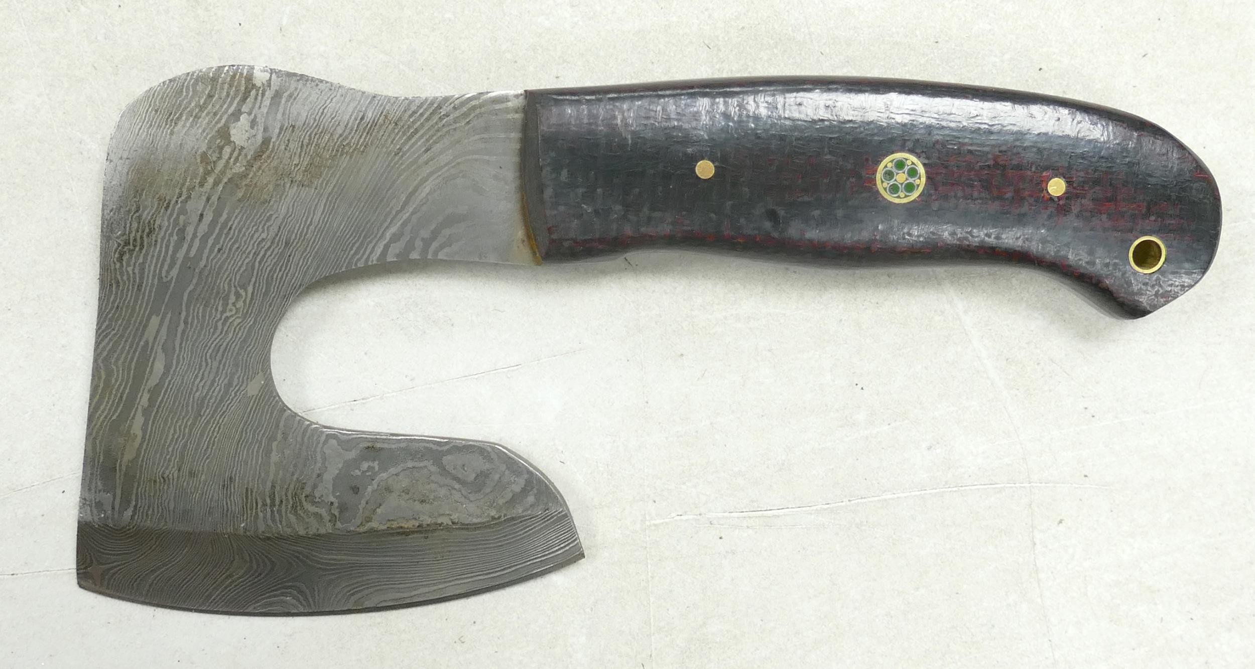 Late 20th century hunting axe hatchet blade in leather sheath. Blade measures 11cm diagonally. - Image 4 of 4