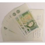 A collection of unused £1 notes, cashier J B Page Sir Isaac newton, with consecutive serial