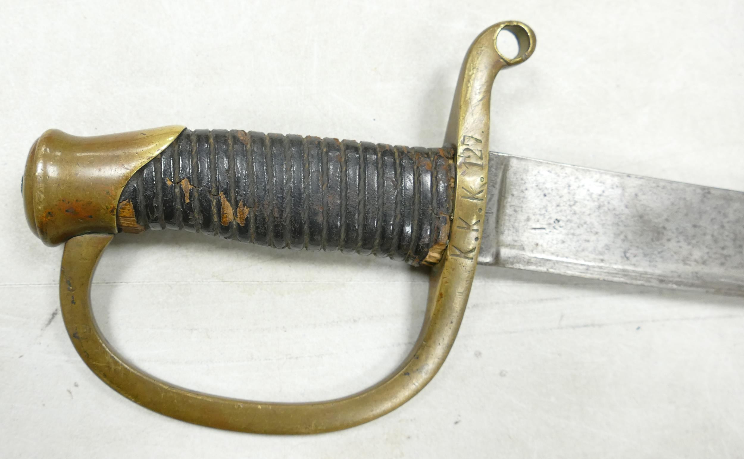 19th century Russian Imperial Dragoon Sabre. Brass knuckle bow stamped K.K.K. 127, and 16. Blade - Image 3 of 3