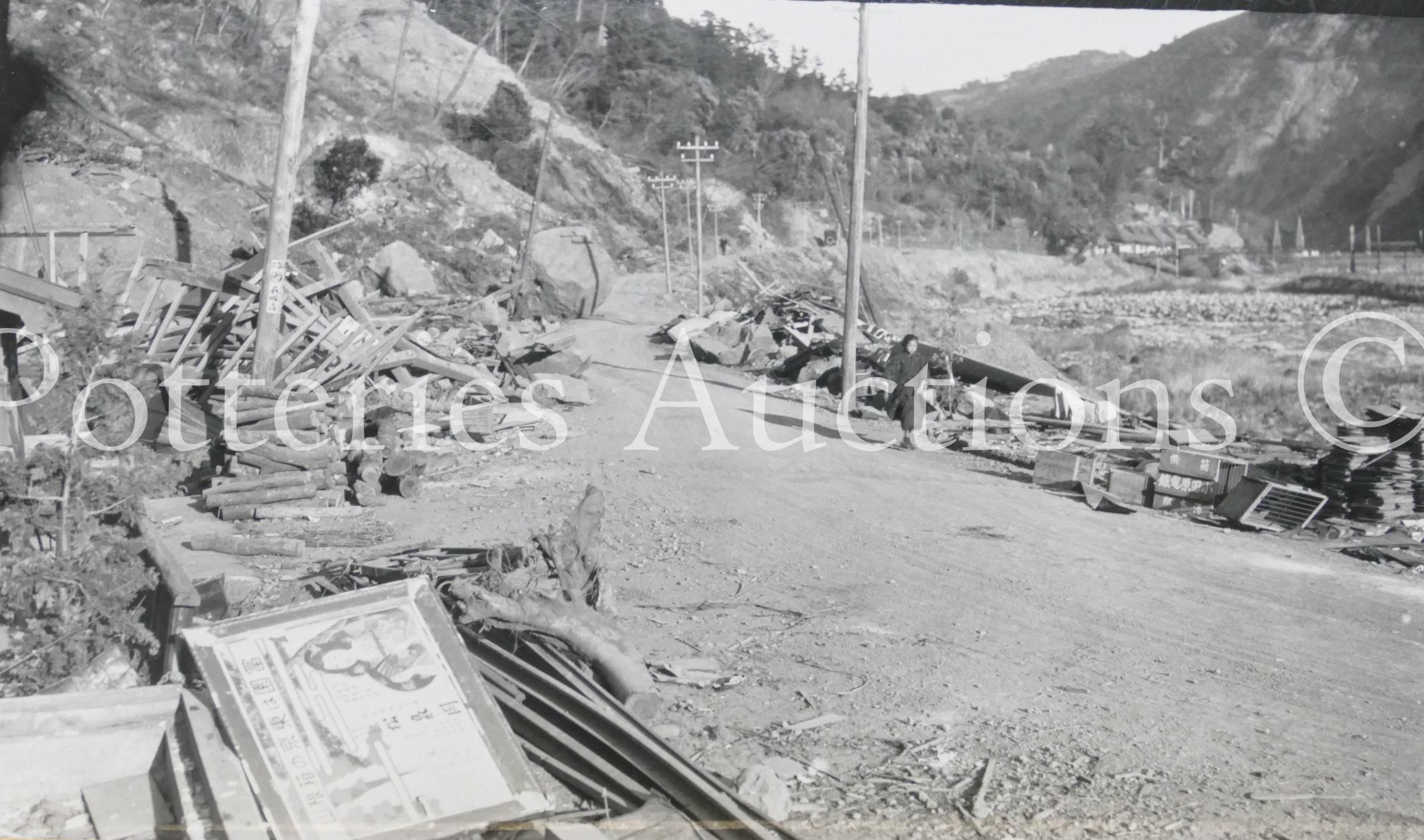 Photographs of the 1923 Great Kanto Earthquake in Japan. An interesting and rare private - Image 70 of 115