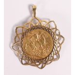 1898 FULL sovereign gold coin mounted in a 9ct gold pendant mount, gross weight 11.5g.