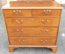 Georgian mahogany 5 drawer chest of drawers on bracket feet, height 92cm, width 94cm & depth 50cm