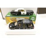 Boxed 1:18th Scale Model Car Ford Expedition & Green Light Artisan Californian Highway Patrol(2)