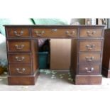 Mahogany 8 drawer Pedestal desk (keys present) 76cm H 122cm W 60cm D