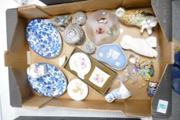 A mixed collection of items to include Wedgwood Jasper ware lidded box, Ethnic White Metal items,