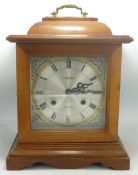 Tristar oak cased mantel or bracket clock, height 37cm