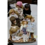 A collection of Leonardo's Collectors Porcelain Dolls(8)