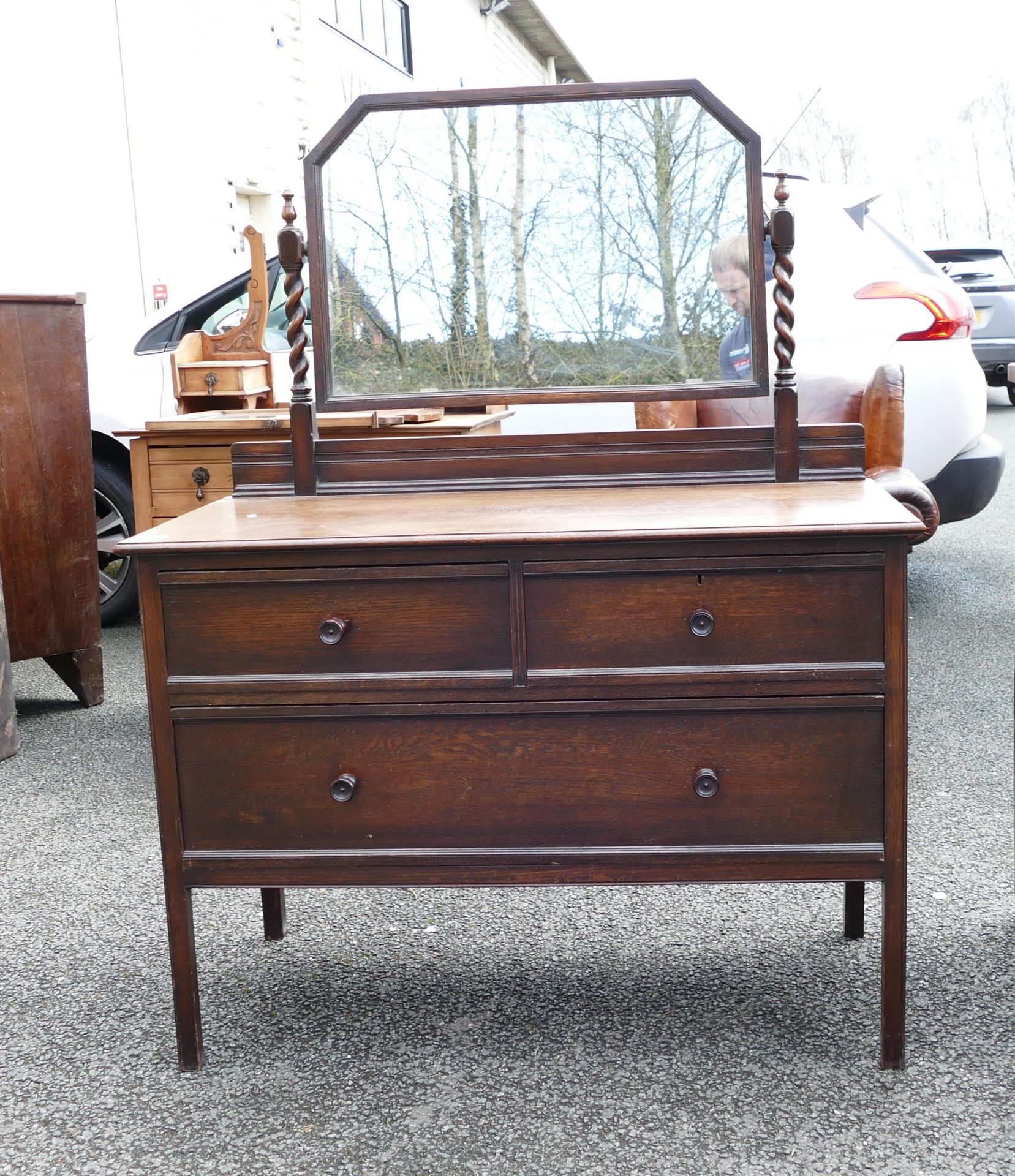 1920's Oak Dressing Table , length 107cm, depth 52cm & height including mirror 139cm - Image 2 of 2