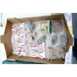 A mixed collection of items to include Thomas Kinkade Messengers from Above Angel figures, David