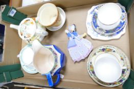 A mixed collection of items to include floral & polka dot patterned trio's, Grindley hand finished