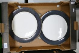 Wedgwood Damask Ebony Patterned large plates, diameter 31cm( 7)