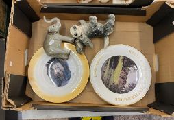 A mixed collection of ceramic items to include an Aynsley Orchard Gold cabinet plate, other