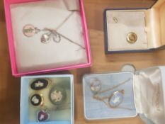 Wedgwood jewellery items to include modern Jasperware necklace, gold plated jasperware pendant and