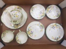 Royal Doulton 'April' V2000 pattern teaware to include 6 side plates, 5 saucers, 2 teacups, milk and