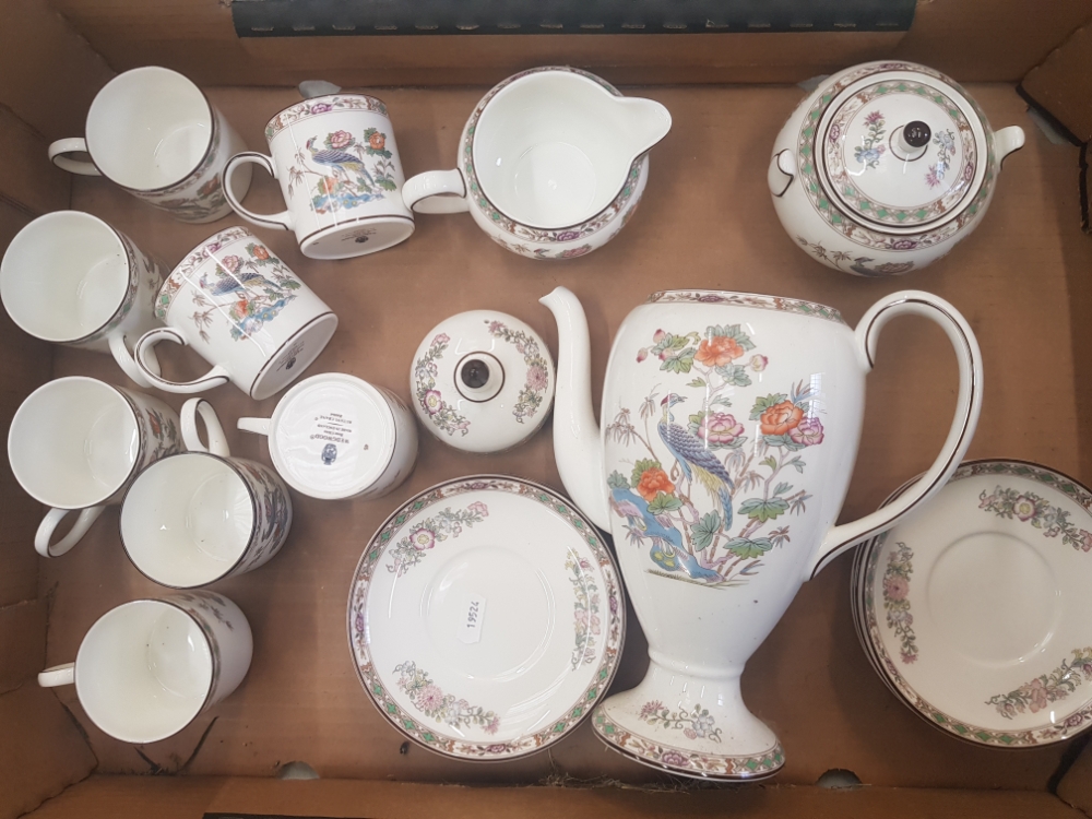 Wedgwood Kutani Crane Coffee Set to include coffee pot, milk, sugar, 8 coffee cans and saucers (1