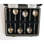 Set of Silver & bakelite coffee bean spoons, boxed,42.7g.