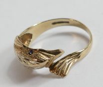 9ct gold ducks head ring, size J,2.3g.
